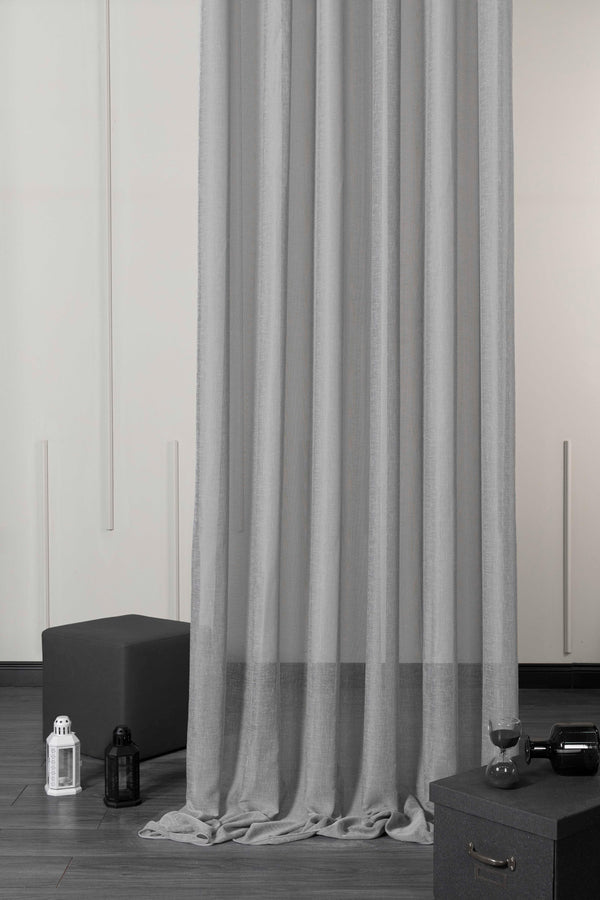 Agata Tulle-Bold & Beautiful: Luxury Drapery in Deep, Rich Colors