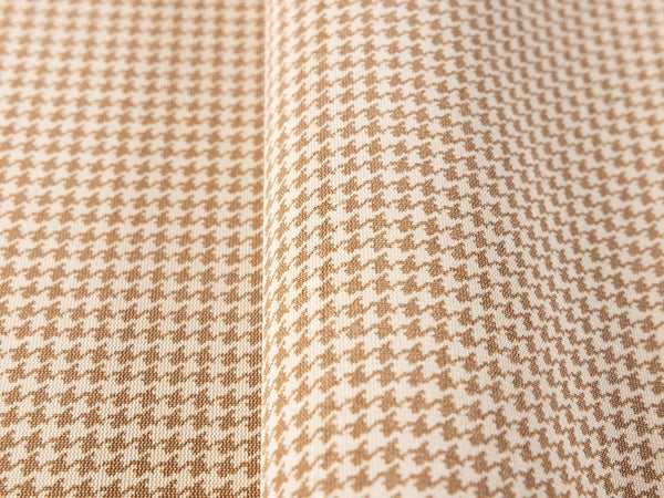 Light Beige Classic Houndstooth Wallpaper, Textured Non-Adhesive Wallcovering - Walloro High End Wallcoverings & More